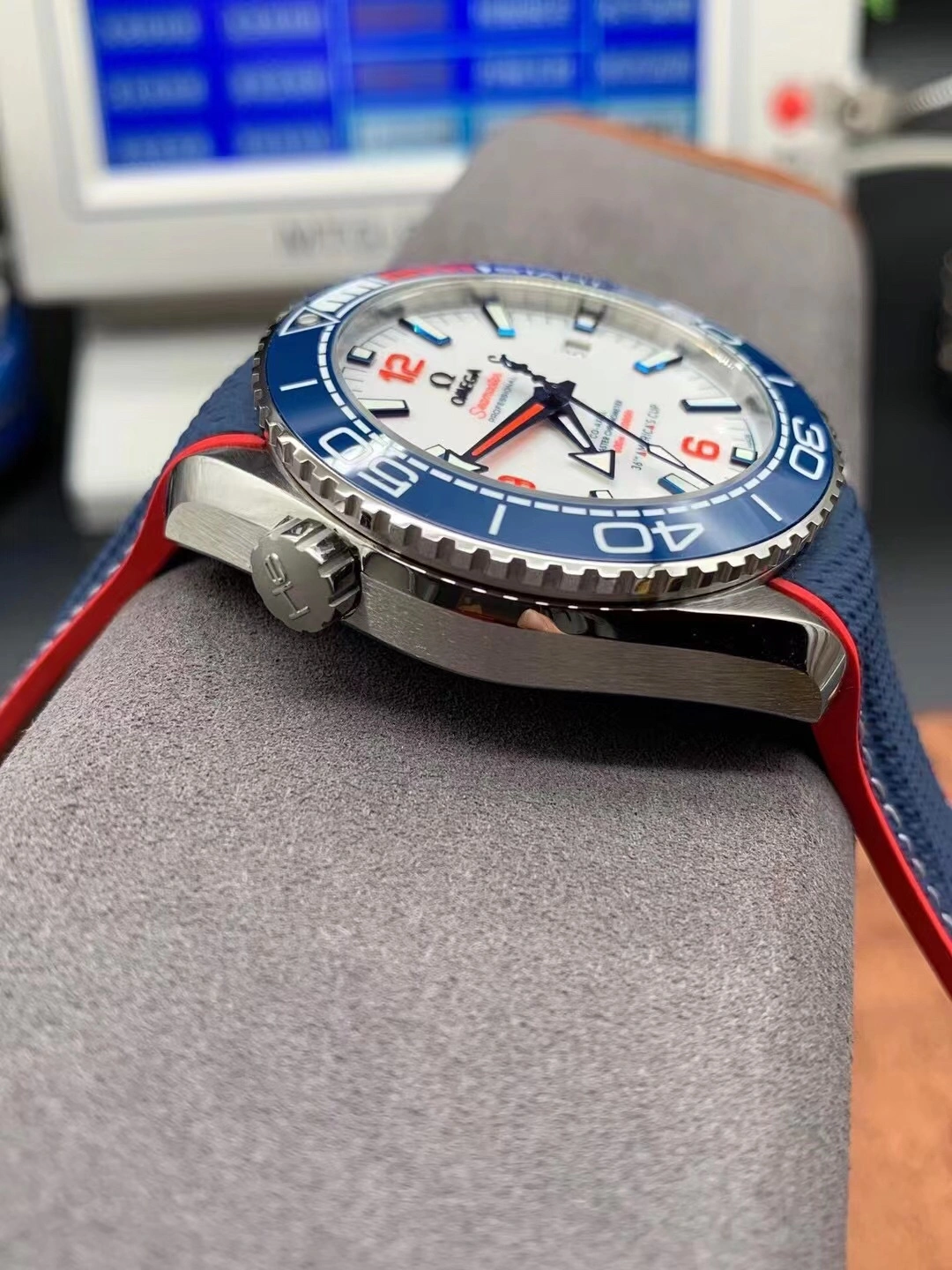 CBD Factory Omega Seamaster Planet Ocean 600M 43.5mm “36th America’s Cup” (215.32.43.21.04.001) 1:1 Super Clone – Dandong DD8900 Movement Contemporary 289